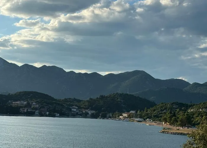 Laura Apartman Ploče