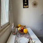 Laura Διαμέρισμα *