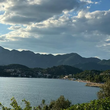 Laura דירה פלוצ'ה