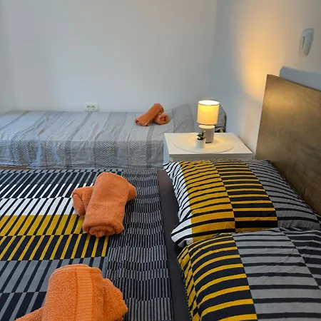 Laura דירה פלוצ'ה